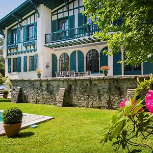 2* Guest house Maison Cuevas